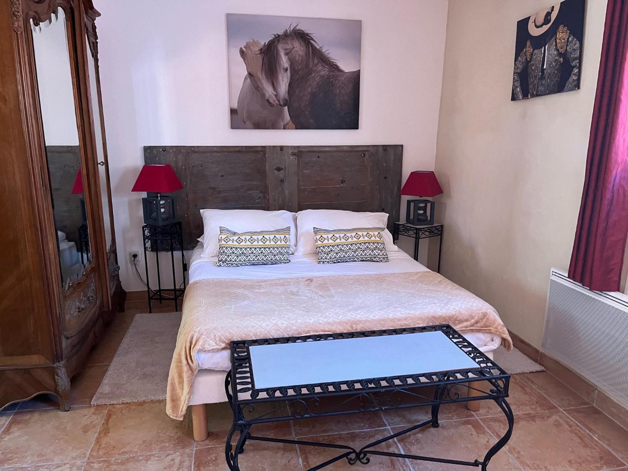 Chambre Seville - Mas Saint-Louis - Piscine Chauffee Aigues-Mortes Exterior foto